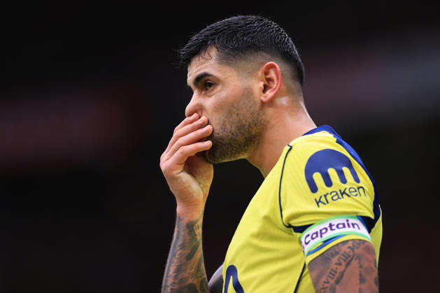 Manchester United, ManU v Tottenham Hotspur 07 February 2026 Manchester - Premier League football - Manchester United v Tottenham Hotspur - Cristian Romero of Tottenham Hotspur reacts after receiving a red card - (Photo by Simon Stacpoole) Manchester UK Copyright: xSimonxStacpoolexOffside