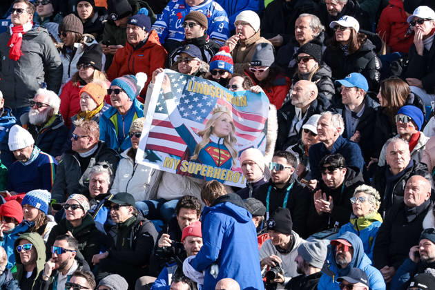 Supporters of Lindsey Vonn (USA) during the Olympic Winter games, Winterspiele,Spiele, Summer games Milano-Cortina 2026, Alpine Skiing Women s Downhill on February 08, 2026 at Tofane Alpine Skiing Centre in Cortina d Ampezzo, Italy  Copyright: xLucianoxMariaxBisi IPAxSportx xipa-agency.netx xx IPA_71122414 IPA_Agency_IPA71122414