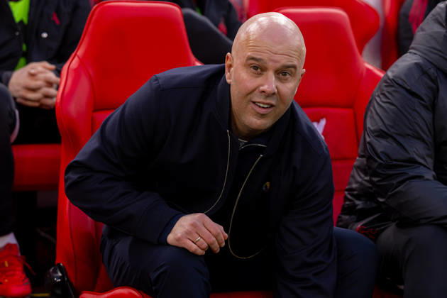 Football - FA Premier League - Liverpool FC v Manchester City FC LIVERPOOL, ENGLAND - Sunday, February 8, 2026: Liverpool s Arne Slot on the bench before the FA Premier League match between Liverpool FC and Manchester City FC at Anfield. (Photo by David Rawcliffe Propaganda) LIVERPOOL Anfield MERSEYSIDE ENGLAND Copyright: xDavidxRawcliffex P2026-02-08-Liverpool_Man_City-22