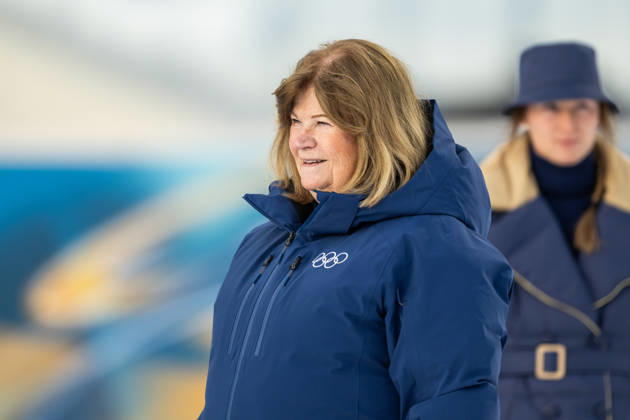 260208 Gunilla Lindberg, Secretary General of ANOC, at the medal ceremony for biathlon mixed relay during day 2 of the 2026 Winter Olympics on February 8, 2026 in Anterselva. Photo: Mathias Bergeld BILDBYRAN kod MB MB1316 skidskytte biathlon skiskyting Olympic Games, Olympische Spiele, Olympia, OS olympics winter olympics os ol olympiska spel vinter-os olympiske leker milano cortina 2026 milan cortina 2026 milano cortina 2026 olympic games milano cortina 2026 winter olympic games milano cortina-os milano cortina-ol vinter-ol 2 bbeng mixed relay stafett mixedstafett Copyright: MATHIASxBERGELD BB260208MB164