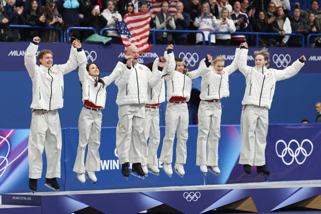 February 8, 2026, Milan, Lombardy, Italy: EVAN BATES, MADISON CHOCK, DANNY O SHEA, ELLIE KAM, ALYSA LIU, AMBER GLENN and ILIA MALININ of Team USA jump to celebrate winning the gold medal during the Victory Ceremony of the Figure skating, Eiskunstlauf Team Event at the Milano Cortina 2026 Winter Olympic Games, Olympische Spiele, Olympia, OS Milan Italy - ZUMAc179 20260208_oly_c179_095 Copyright: xMickaelxChavetx