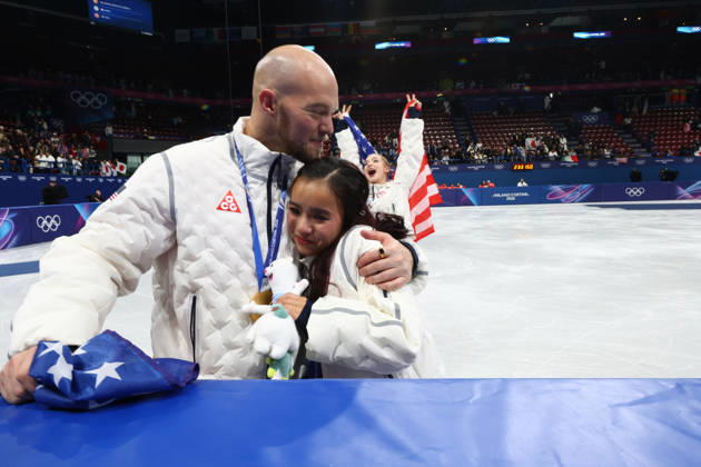 February 8, 2026, Milan, Lombardy, Italy: DANNY O SHEA and ELLIE KAM of Team USA celebrate winning the gold medal during the Victory Ceremony of the Figure skating, Eiskunstlauf Team Event at the Milano Cortina 2026 Winter Olympic Games, Olympische Spiele, Olympia, OS Milan Italy - ZUMAc179 20260208_oly_c179_099 Copyright: xMickaelxChavetx