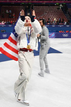 February 8, 2026, Milan, Lombardy, Italy: AMBER GLENN of Team USA celebrates winning the gold medal during the Victory Ceremony of the Figure skating, Eiskunstlauf Team Event at the Milano Cortina 2026 Winter Olympic Games, Olympische Spiele, Olympia, OS Milan Italy - ZUMAc179 20260208_oly_c179_116 Copyright: xMickaelxChavetx