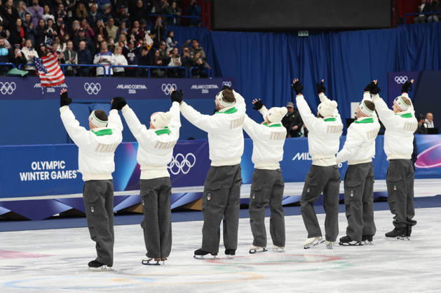 February 8, 2026, Milan, Lombardy, Italy: MARCO FABBRI, CHARLENE GUIGNARD, NICCOLO MACII, SARA CONTI, LARA NAKI GUTMANN, MATTEO RIZZO and DANIEL GRASSL of Team Italy celebrate winning the silver medal during the Victory Ceremony of the Figure skating, Eiskunstlauf Team Event at the Milano Cortina 2026 Winter Olympic Games, Olympische Spiele, Olympia, OS Milan Italy - ZUMAc179 20260208_oly_c179_155 Copyright: xMickaelxChavetx