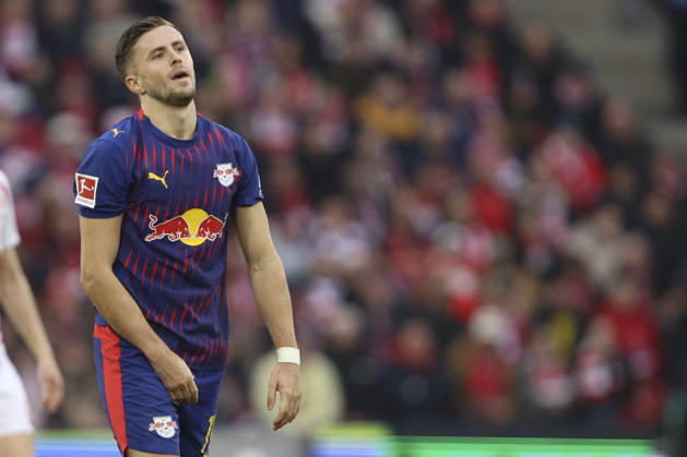 Christoph Baumgartner (RB Leipzig) ist enttaeuscht waehrend des Spiels der Bundesliga zwischen 1. FC Köln und RB Leipzig, RheinEnergieSTADION am 08. February 2026 in Köln, Deutschland. (Foto von Oliver Kaelke DeFodi Images) +++ Christoph Baumgartner (RB Leipzig) looks dejected during the Bundesliga match between 1. FC Köln and RB Leipzig at RheinEnergieSTADION on February 8, 2026 in Cologne, Germany. (Photo by Oliver Kaelke DeFodi Images) DFL regulations prohibit any use of photographs as image sequences and or quasi-video. (Photo by Oliver Kaelke DeFodi Images) -