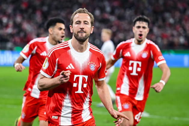 Harry Kane (FC Bayern München) Torjubel, jubelt mit seiner Mannschaft nach treffer zum 1:0 waehrend des spiels des DFB Pokal Viertelfinale zwischen FC Bayern München und RB Leipzig, Allianz Arena am 11. February 2026 in München, Deutschland. (Foto von Harry Langer DeFodi Images) +++ Harry Kane (FC Bayern München) celebrates after scoring his team s first goal during the DFB Cup Quarter-final match between FC Bayern München and RB Leipzig at Allianz Arena on February 11, 2026 in München, Germany. (Photo by Harry Langer DeFodi Images) DFL regulations prohibit any use of photographs as image sequences and or quasi-video. (Photo by Harry Langer DeFodi Images) DFL regulations prohibit any use of photographs as image sequences and or quasi-video. -