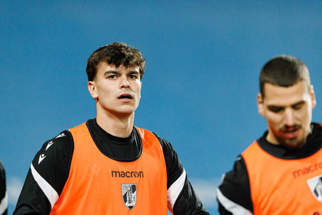 Miguel Nobrega seen during Liga Portugal game between teams of GD Estoril Praia and Vitoria SC at Estadio Antonio Coimbra da Mota (Maciej Rogowski Ball Raw Images) Estoril Estadio Antonio Coimbra da Mota Portugal Copyright: xMaciejxRogowskix maciejrogowski_estoril_vitoriasc_2526-012