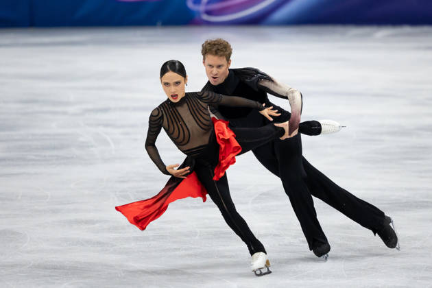 February 11, 2026, Milano, Lombardy, Italy: Madison Chock and Evan Bates of the United States perform in Figure skating, Eiskunstlauf Ice dancing, Eistanzen Free program and win the silver medal during the 2026 Winter Olympics at the Milano Ice Skating Arena on Wednesday in Milano. Milano Italy - ZUMAj89_ 20260211_oly_j89_027 Copyright: xPaulxKitagakixJr.x
