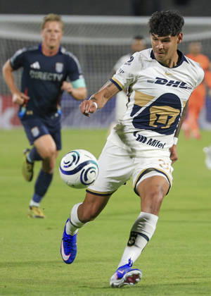 CONCACAF CHAMPIONS CUP 2026 CONCACAF CHAMPIONS CUP 2026 PUMAS VS SAN DIEGO FC 10022026 MEXICO CITY, MEXICO. Robert Morales (R) of Pumas UNAM of the Liga BBVA MX, during round 1 game of the CONCACAF Champions Cup 2026 at the Estadio Olimpico Ciudad Universitaria of Mexico City. Foto de accion de Robert Morales (D) de Pumas UNAM de la Liga BBVA MX, durante juego de la ronda 1 de la CONCACAF Champions Cup 2026, celebrado en el Estadio Olimpico de Ciudad Universitaria de la Ciudad de Mexico. Photo by IMAGENSHOP AGENCIA FOTOGRAFICA MEXICO CITY MEXICO CITY MEXICO Copyright: xIMAGENSHOPxAGENCIAxFOTOGRAFICAx
