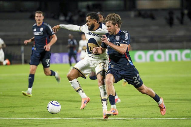 CONCACAF CHAMPIONS CUP 2026 CONCACAF CHAMPIONS CUP 2026 PUMAS VS SAN DIEGO FC 10022026 MEXICO CITY, MEXICO. Action photo of Juninho (L) of Pumas UNAM of the Liga BBVA MX and Wilson Eisner (R) of San Diego FC of the MLS, Fussball Herren, USA during round 1 game of the CONCACAF Champions Cup 2026 at the Estadio Olimpico Ciudad Universitaria of Mexico City. Foto de accion de Juninho (I) de Pumas UNAM de la Liga BBVA MX, y Wilson Eisner (D) del San Diego FC de la MLS, durante juego de la ronda 1 de la CONCACAF Champions Cup 2026, celebrado en el Estadio Olimpico de Ciudad Universitaria de la Ciudad de Mexico. Photo by IMAGENSHOP AGENCIA FOTOGRAFICA MEXICO CITY MEXICO CITY MEXICO Copyright: xIMAGENSHOPxAGENCIAxFOTOGRAFICAx