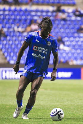 CONCACAF CHAMPIONS CUP 2026 CONCACAF CHAMPIONS CUP 2026 CRUZ AZUL VS VANCOUVER 12022026 PUEBLA, PUEBLA. Action photo of Christian Ebere of Cruz Azul of the Liga BBVA MX, against the Vancouver FC of the Canadian Premier League, during round 1 game of the CONCACAF Champions Cup 2026 at the Estadio Cuauhtemoc of Puebla, Mexico. Foto de accion de Christian Ebere de Cruz Azul de la Liga BBVA MX en contra del Vancouver FC de la Liga Premier Canadiense, durante juego de la ronda 1 de la CONCACAF Champions Cup 2026, celebrado en el Estadio Cuauhtemoc de Puebla, Mexico. Photo by IMAGENSHOP AGENCIA FOTOGRAFICA PUEBLA PUEBLA MEXICO Copyright: xIMAGENSHOPxAGENCIAxFOTOGRAFICAx