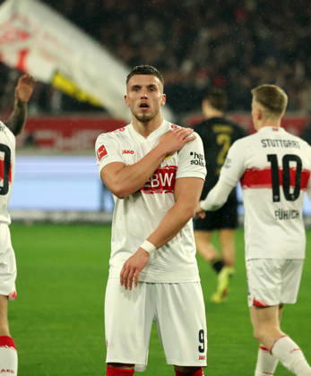 14.02.26 VfB Stuttgart - 1. FC Köln Deutschland, Stuttgart, 14.02.2026, Fussball, Bundesliga, Saison 2025 2026, VfB Stuttgart - 1. FC Köln: Ermedin Demirovic (VfB Stuttgart); Jubel Tor 1:0 Demirovic.