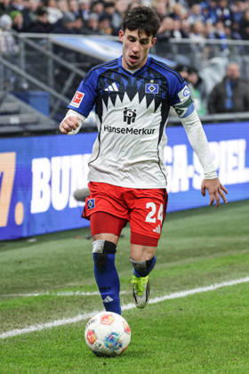 2026.02.14 xfsx Fussball 1. Bundesliga Hamburger Sportverein - 1.FC Union Berlin v.l. Nicolas Capaldo (Hamburger SV ,24) am Ball, Freisteller, Einzelbild, Ganzkoerper, Aktion, Action, Spielszene (DFL regulations prohibit any use of photographs as image sequences and or quasi-video. Copyright: HMBxMedia FernandoxSoares