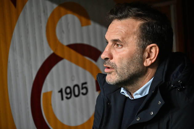 Galatasaray v Juventus - UEFA Champions League ISTANBUL, TURKIYE - FEBRUARY 17: Galatasaray head coach Okan Buruk stands on the touchline during the UEFA Champions League Round of 16 play-off first leg match between Galatasaray and Juventus at RAMS Park in Istanbul, Turkiye, on February 17, 2026. Elif Ozturk Anadolu Istanbul Turkey. Editorial use only. Please get in touch for any other usage. Copyright: x2026xAnadoluxElifxOzturkx