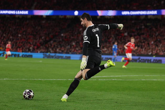 FBL-UEFA Champions League 2025-26 SL Benfica - Real Madrid Thibaut Courtois (Real Madrid) in action, with the ball during UEFA Champions League 2025-26 KO play-offs match between Lisboa e Benfica and Real Madrid at Estadio da Luz on Thursday 17 February 2026 in Lisbon, Portugal Copyright: JoaquimxFerreira