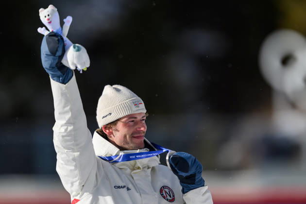 260220 Sturla Holm Laegreid of Norway celebrates with his silver medal after the men s biathlon 15 km mass start during day 14 of the 2026 Winter Olympics on February 20, 2026 in Anterselva. Photo: Mathias Bergeld BILDBYRAN kod MB MB1339 skidskytte biathlon skiskyting Olympic Games, Olympische Spiele, Olympia, OS olympics winter olympics os ol olympiska spel vinter-os olympiske leker milano cortina 2026 milan cortina 2026 milano cortina 2026 olympic games milano cortina 2026 winter olympic games milano cortina-os milano cortina-ol vinter-ol 14 bbeng masstart mass start jubel celebration norge Copyright: MATHIASxBERGELD BB260220MB059