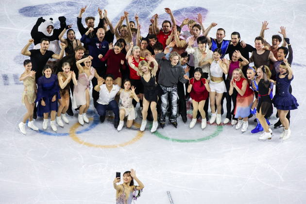 ITALY, MILAN - FEBRUARY 21, 2026: Athletes pose during the Figure skating, Eiskunstlauf exhibition gala at the 2026 Winter Olympic Games, Olympische Spiele, Olympia, OS at Milano Ice Skating Arena. Peter Kovalev TASS  89060878