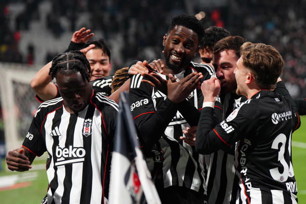 ISTANBUL, TURKEY - FEBRUARY 22: Wilfred Ndidi (4) of Besiktas celebrates after scoring the first goal of his team with Orkun Kokcu (10) , Junior Olaitan (15) and Emirhan Topcu (R) during the Trendyol Turkish Süper League match between Besiktas JK and Göztepe SK at Tupras Stadium on February 22, 2026 in Istanbul, Turkey. (Photo by Seskimphoto ) Besiktas v Goztepe - Turkish Super League