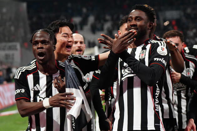 ISTANBUL, TURKEY - FEBRUARY 22: Wilfred Ndidi (4) of Besiktas celebrates after scoring the first goal of his team with teammates during the Trendyol Turkish Süper League match between Besiktas JK and Göztepe SK at Tupras Stadium on February 22, 2026 in Istanbul, Turkey. (Photo by Seskimphoto ) Besiktas v Goztepe - Turkish Super League