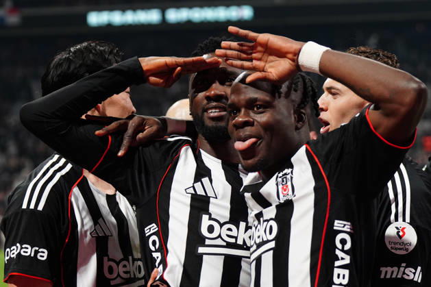 ISTANBUL, TURKEY - FEBRUARY 22: Wilfred Ndidi (4) of Besiktas celebrates after scoring the first goal of his team with Junior Olaitan (R) during the Trendyol Turkish Süper League match between Besiktas JK and Göztepe SK at Tupras Stadium on February 22, 2026 in Istanbul, Turkey. (Photo by Seskimphoto ) Besiktas v Goztepe - Turkish Super League