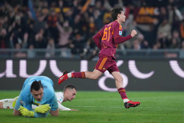 Roma™s Niccolo Pisilli celebrates after scoring 3-0 during the Serie A EniLive soccer match between Roma and Cremonese at the Rome s Olympic stadium, Italy - Sunday February 22, 2026 - Soccer ( Photo by Alfredo Falcone LaPresse )  Copyright: xAlfredoxFalcone LaPressex