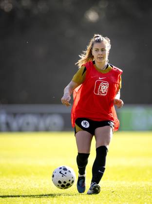 ZEIST - Victoria Pelova during a training session prior to the Dutch women s World Cup qualifier against Poland. KOEN VAN WEEL ANP xVIxANPxSportx xxANPxIVx 551726133 originalFilename: 551726133