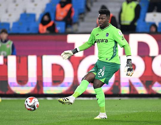 Trabzonspor v Misirli.com.tr Fatih Karagumruk - Turkish Super Lig TRABZON, TURKIYE - FEBRUARY 27: Andre Onana, the goalkeeper of Trabzonspor in action during Turkish Super Lig week 24 football match between Trabzonspor and Misirli.com.tr Fatih Karagumruk at Papara Park in Trabzon, Turkiye on February 27, 2026. Hakan Burak Altunoz Anadolu Trabzon Turkey. Editorial use only. Please get in touch for any other usage. Copyright: x2026xAnadoluxHakanxBurakxAltunozx