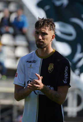 Liga Portugal 2 Meu Super Round 24 football match between SC Farense and Lusitania Lourosa FC, Faro, Portugal Faro, Portugal. 1 st Mar, 2026. Dario Poveda, SC Farense player , lining up before the start of the SC Farense 2 - 1 Lusitano Lourosa FC Round 24 match for the football Liga Portugal 2 Meu Super. Nuno Pires Veloso Alamy Live News Copyright: xNunoxPiresxVelosox