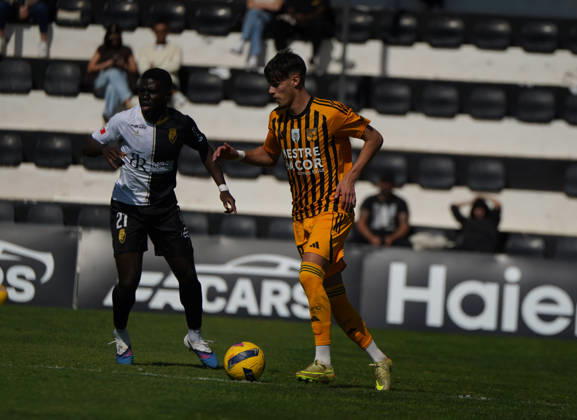 Liga Portugal 2 Meu Super Round 24 football match between SC Farense and Lusitania Lourosa FC, Faro, Portugal Faro, Portugal. 1 st Mar, 2026. Bala Sangare, SC Farense player , lining up before the start of the SC Farense 2 - 1 Lusitano Lourosa FC Round 24 match for the football Liga Portugal 2 Meu Super. Nuno Pires Veloso Alamy Live News Copyright: xNunoxPiresxVelosox