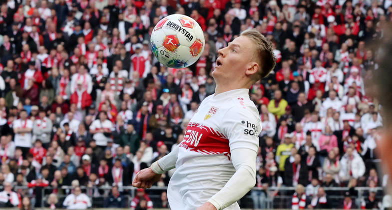 Stuttgart, Fußball Bundesliga, 20. Spieltag, VfB Stuttgart vs. VfL Wolfsburg, Chris Führich ( VfB )