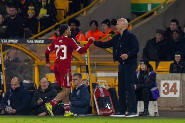 Football - FA Cup - 5th Round - Liverpool FC v Wolverhampton Wanderers FC WOLVERHAMPTON, ENGLAND - Friday, March 6, 2026: Liverpool s Rio Ngumoha is greeted by head coach Arne Slot as he is substituted off during the FA Cup 5th Round match between Liverpool FC and Wolverhampton Wanderers FC at Molineux. (Photo by David Rawcliffe Propaganda) WOLVERHAMPTON Molineux WEST MIDLANDS ENGLAND Copyright: xPropagandaxPhotoxAgencyx P2026-03-06-Wolves_Liverpool-103