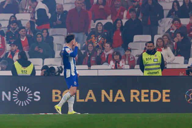 Oskar Pietuszewski seen celebrating after scoring goal during Liga Portugal game between teams of SL Benfica and FC Porto at Estadio Da Luz (Maciej Rogowski Ball Raw Images PT) Lisbon Estadio Da Luz Portugal Copyright: xMaciejxRogowskix maciejrogowski_benfica_fcporto_2526-11
