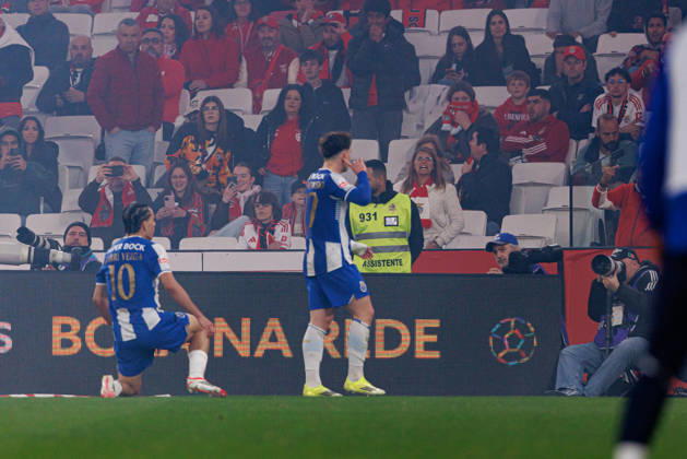 Oskar Pietuszewski seen celebrating after scoring goal during Liga Portugal game between teams of SL Benfica and FC Porto at Estadio Da Luz (Maciej Rogowski Ball Raw Images PT) Lisbon Estadio Da Luz Portugal Copyright: xMaciejxRogowskix maciejrogowski_benfica_fcporto_2526-12