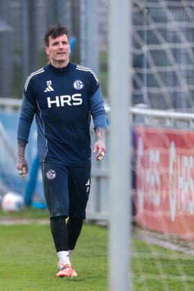 11.03.2026; Fussball; Training des FC Schalke 04. Torwart Kevin Müller (FC Schalke 04). Gelsenkirchen Trainingsgelände FC Schalke 04 NRW Deutschland xRHR-FOTO YYx Copyright: RHR-FOTOx RHR-FOTO YY