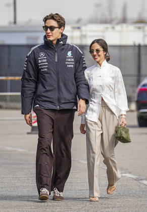 FORMULA ONE CHINESE GRAND PRIX 2026 George Russell 63 (GBR) Mercedes and Carmen Mundt (Girlfriend of George Russell) arriving for race day during the Formula 1 Heineken Chinese Grand Prix 2026, 2nd round of the 2026 Formula One World Championship, WM, Weltmeisterschaft from March 13 to 15, 2026 at the Shanghai International Circuit, Shanghai, China. Credit: Robbie Hoad Every Second Media Editorial use only. All images are copyright Every Second Media Limited. No images may be reproduced without prior permission. Copyright: xIMAGO EveryxSecondxMediax ESM-1853-0361 RobbiexHoadx xEveryxSecondxMediax