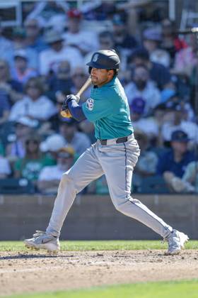 MLB, Baseball Herren, USA Spring Training: Seattle Mariners at Colorado Rockies Scottsdale, AZ. USA; Seattle Mariners center fielder Rhylan Thomas (31) doubles to center field during an MLB Spring Training game against the Colorado Rockies on Tuesday, March 17, 2026 at Salt River Fields at Talking Stick. The Mariners beat the Rockies 10-6. (Kim Hukari Image of Scottsdale Arizona USA EDITORIAL USE ONLY Copyright: xImagexofxSportx KimxHukarix iosphotos400752