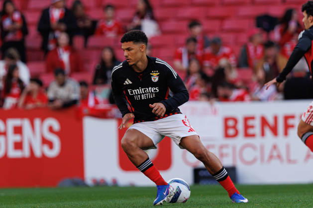 Alexander Bah seen during Liga Portugal game between teams of SL Benfica and Vitoria SC at Estadio Da Luz (Luis Loureiro Ball Raw Images PT) Lisbon Estadio Da Luz Portugal Copyright: xLuisxLoureirox luisloureirobenficavitoria252678