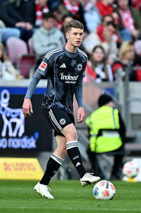 22.03.2026, xfux, Fussball 1.Bundesliga, FSV Mainz 05 - Eintracht Frankfurt, v.l. Elias Baum (Eintracht Frankfurt) FREISTELLER (DFL DFB REGULATIONS PROHIBIT ANY USE OF PHOTOGRAPHS as IMAGE SEQUENCES and or QUASI-VIDEO) Mainz