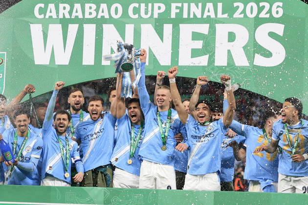 Sport Bilder des Tages Arsenal v Manchester City, EFL Cup, Cup Final Manchester City players celebrate their 0-2 victory to win the EFL Cup at the end of the EFL Cup match between Arsenal and Manchester City at Wembley Stadium, London, UK on 22 March 2026. London Wembley Stadium Greater London UK Editorial use only DataCo restrictions apply See www.football-dataco.com , Copyright: xConorxMolloyx PSI-23936-0072