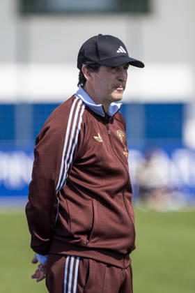 Aston Villa CF vs Elche CF, Winter Friendly Match, Unai Emery, the Spanish manager of Aston Villa FC, during the match. Aston Villa CF vs Elche CF, Winter Friendly Match, Pinatar Arena Football Center, San Pedro del Pinatar, Region of Murcia, Spain, 27 March 2026 San Pedro del Pinatar Pinatar Arena Region de Murcia Spain Copyright: xPascuxMendezx