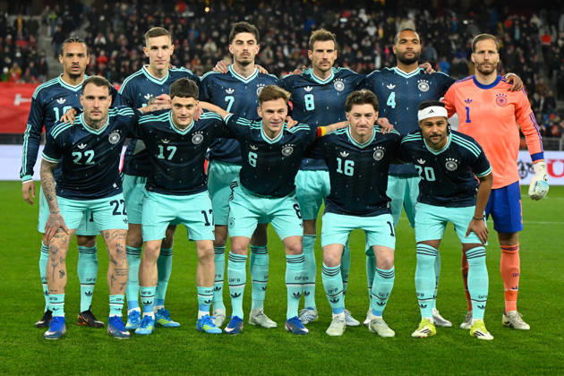 Basel, St.Jakob-Park, 27.03.26, GER, Herren, Laenderspiel: Schweiz - Deutschland Bild: Mannschaftsfoto, Gruppenfoto Deutschland: oben v.li. Leroy SANE (Deutschland), Nico SCHLOTTERBECK (Deutschland), Kai HAVERTZ (Deutschland), Leon GORETZKA (Deutschland), Jonathan TAH (Deutschland) und Torwart Oliver BAUMANN (Deutschland). Unten v.li. David RAUM (Deutschland), Florian WIRTZ (Deutschland), Joshua KIMMICH (Deutschland), Angelo STILLER (Deutschland) und Serge GNABRY (Deutschland) UEFA regulations prohibit any use of photographs as image sequences and or quasi-video. Basel Schweiz