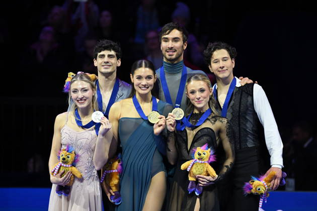 ISU Figure skating, Eiskunstlauf World Championships 2026 in Prague, Czech Republic - 28 Mar 2026 (L-R) Silver medalists Piper Gilles and Paul Poirier of Canada, Gold medalists Laurence Fournier Beaudry and Guillaume Cizeron of France and Bronze medalists Emilea Zingas and Vadym Kolesnik of the United States as seen during the medal ceremony for Ice Dance competition at the ISU Figure Skating World Championships 2026 at the O2 Arena. ISU Figure Skating World Championships 2026 takes place from 24th to 29th of March in Prague, Czech Republic. Prague Czech Republic Copyright: xTomasxTkacikx xSOPAxImagesx 20260328-isu-dance-27