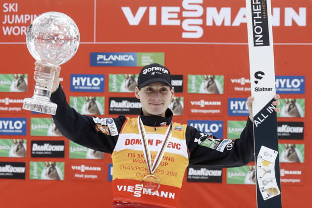 FIS Ski jumping, Skispringen, Ski, nordisch World Cup in Planica Domen Prevc of Slovenia celebrates with the men s ski jumping World Cup overall crystal globe trophy at the FIS Ski Jumping World Cup in Planica, Slovenia, 29 March 2026. PLANICA Slovenia  Copyright: xANTONIOxBATx