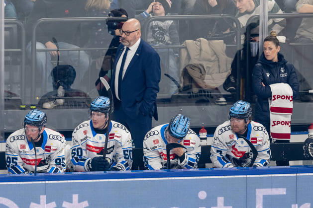 Eric Dubois (Co-Trainer, ERC Ingolstadt) GER, EHC Red Bull Muenchen vs. ERC Ingolstadt, Eishockey, DEL, Playoffs, Viertelfinale Spiel 3, Saison 2025 2026, 29.03.2026. GER, EHC Red Bull Muenchen vs. ERC Ingolstadt, Eishockey, DEL, Playoffs, Viertelfinale Spiel 3, Saison 2025 2026, 29.03.2026. Muenchen Copyright: xEibner-Pressefoto FranzxFeinerx EP_HFR