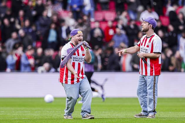 EINDHOVEN , 04-04-2025 , Philips stadium , season 2025 2026 , Dutch Eredivisie football , match between PSV and FC Utrecht , picture shows , FF Serieus PSV - Utrecht x202832068x Copyright: