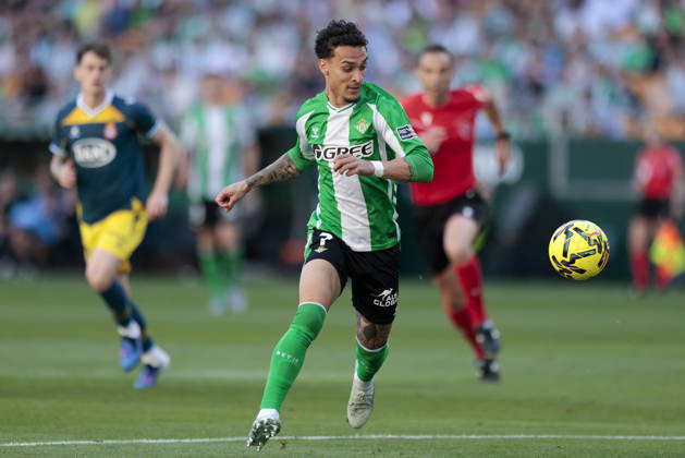 Real Betis Balompie v RCD Espanyol de Barcelona - LaLiga EA Sports Antony Matheus dos Santos of Real Betis runs with the ball during the La Liga EA Sports match between Real Betis and RCD Espanyol de Barcelona at La Cartuja Stadium in Seville, Spain, on April 4, 2026. Seville Spain  Copyright: xJosexLuisxContrerasx originalFilename:joseluiscontreras-realbeti260404_npjcV