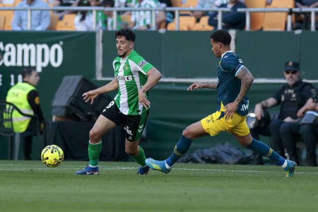 Real Betis Balompie v RCD Espanyol de Barcelona - LaLiga EA Sports Pablo Fornals of Real Betis during the La Liga EA Sports match between Real Betis and RCD Espanyol de Barcelona at La Cartuja Stadium in Seville, Spain, on April 4, 2026. Seville Spain  Copyright: xJosexLuisxContrerasx originalFilename:joseluiscontreras-realbeti260404_npgL7