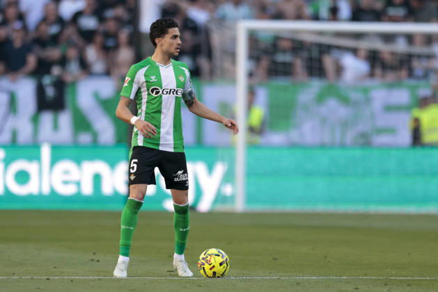 Real Betis Balompie v RCD Espanyol de Barcelona - LaLiga EA Sports Marc Bartra of Real Betis controls the ball during the La Liga EA Sports match between Real Betis and RCD Espanyol de Barcelona at La Cartuja Stadium in Seville, Spain, on April 4, 2026. Seville Spain  Copyright: xJosexLuisxContrerasx originalFilename:joseluiscontreras-realbeti260404_npFE6