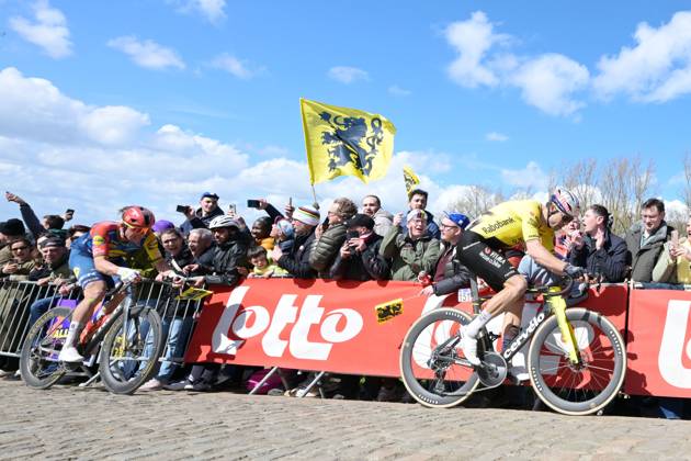 Danish Mads Pedersen of Lidl-Trek and Belgian Wout van Aert of Team Visma-Lease a Bike pictured in action on Koppenberg during the men s race of the Ronde van Vlaanderen Tour des Flandres Tour of Flanders UCI WorldTour one day cycling race, 278 km from Antwerp to Oudenaarde, Sunday 05 April 2026. DAVIDxPINTENS x169873267x