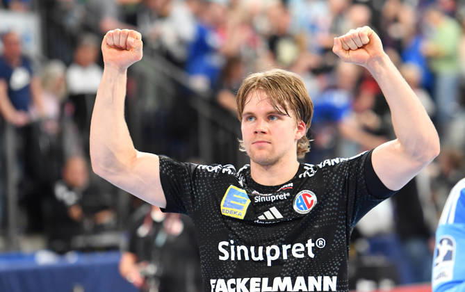 05.04.2026 - Handball - 1. Bundesliga DAIKIN HBL - Saison 2025 2026 - 27. Spieltag: HC Erlangen Metropolregion Nürnberg HCE - Rhein-Neckar Löwen - OGo - xogox - Andri Mar Runarsson (4, HC Erlangen HCE )